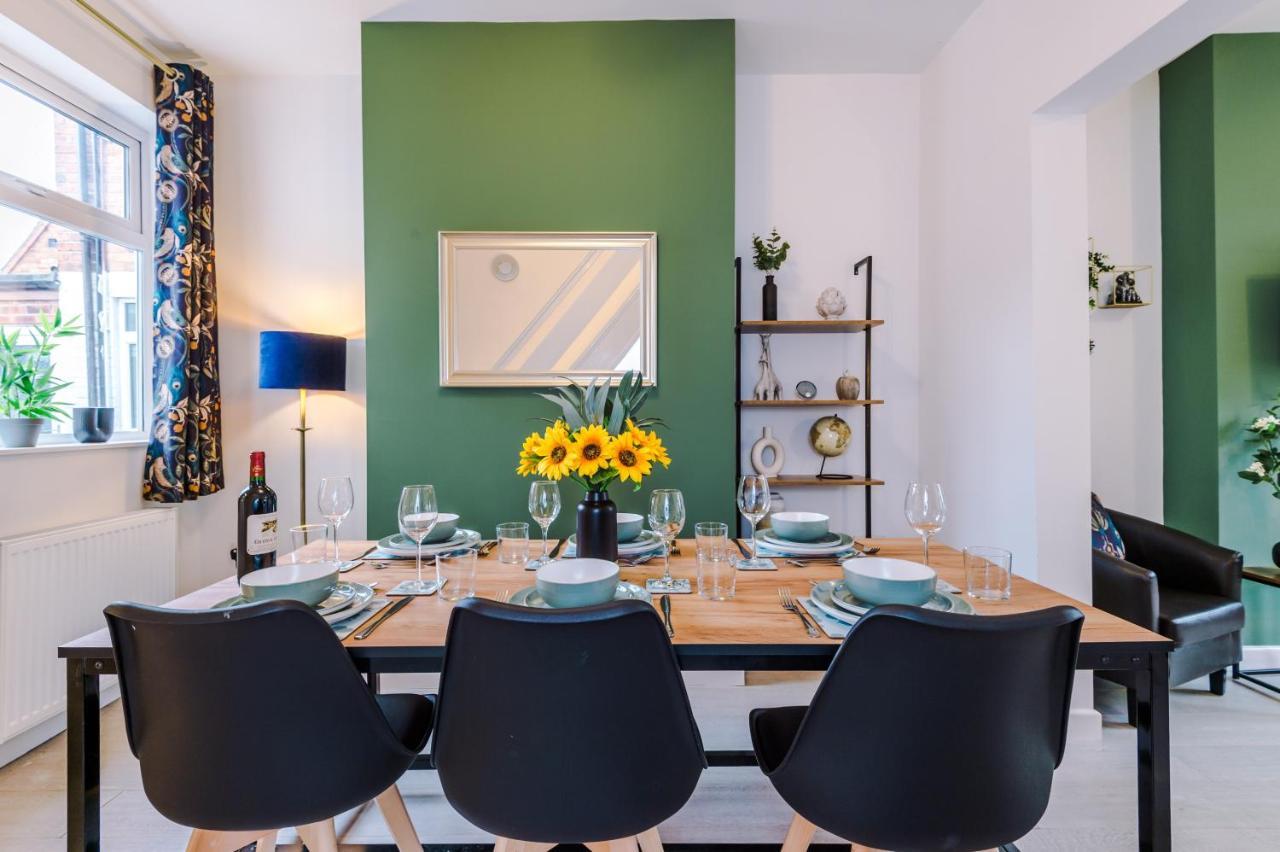 Stunning 3-Bed Home In Nantwich By 53 Degrees Property - Amazing Location, Ideal For Groups - Sleeps 6 Buitenkant foto