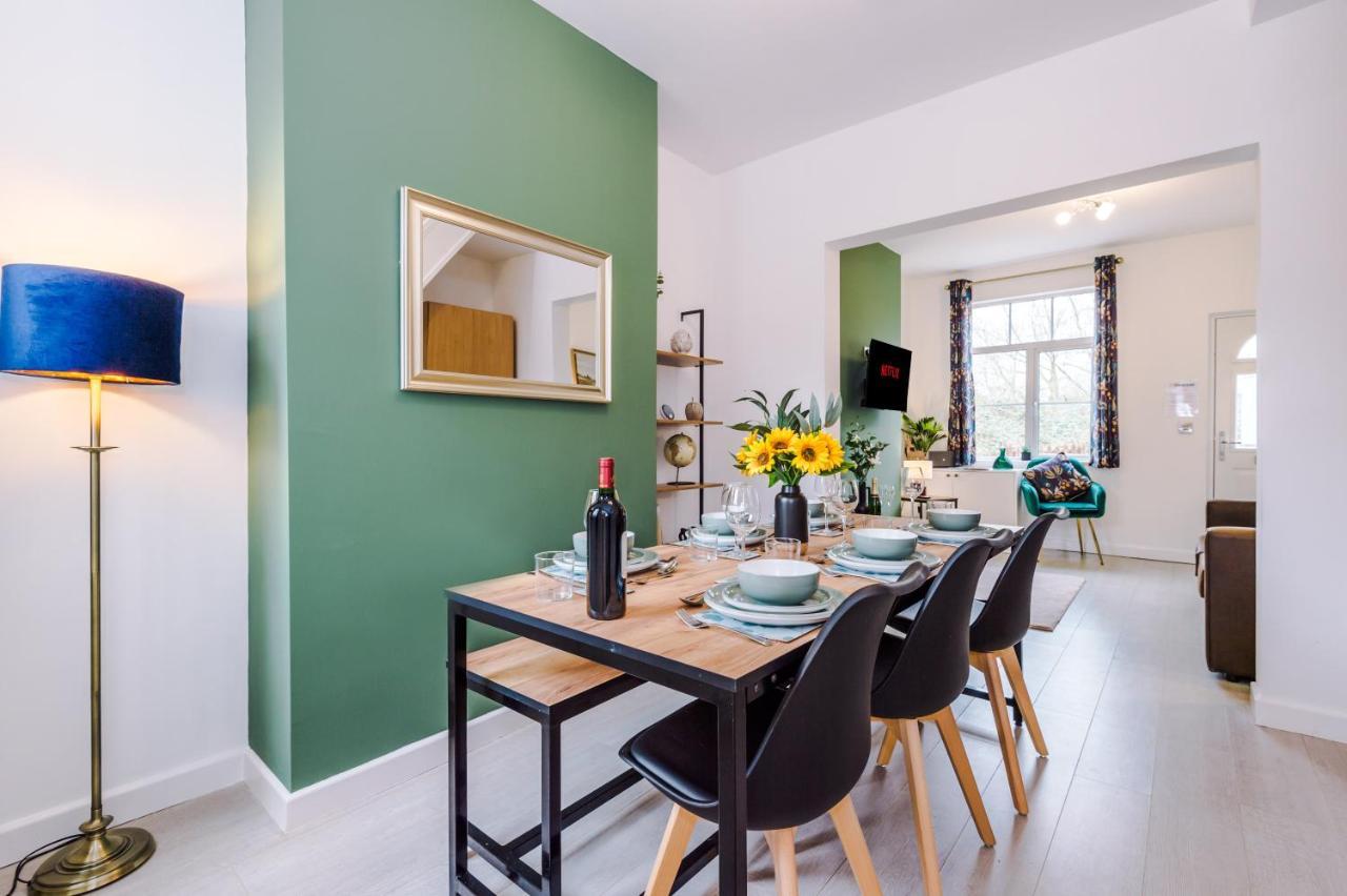 Stunning 3-Bed Home In Nantwich By 53 Degrees Property - Amazing Location, Ideal For Groups - Sleeps 6 Buitenkant foto