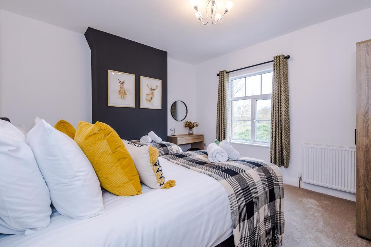 Stunning 3-Bed Home In Nantwich By 53 Degrees Property - Amazing Location, Ideal For Groups - Sleeps 6 Buitenkant foto