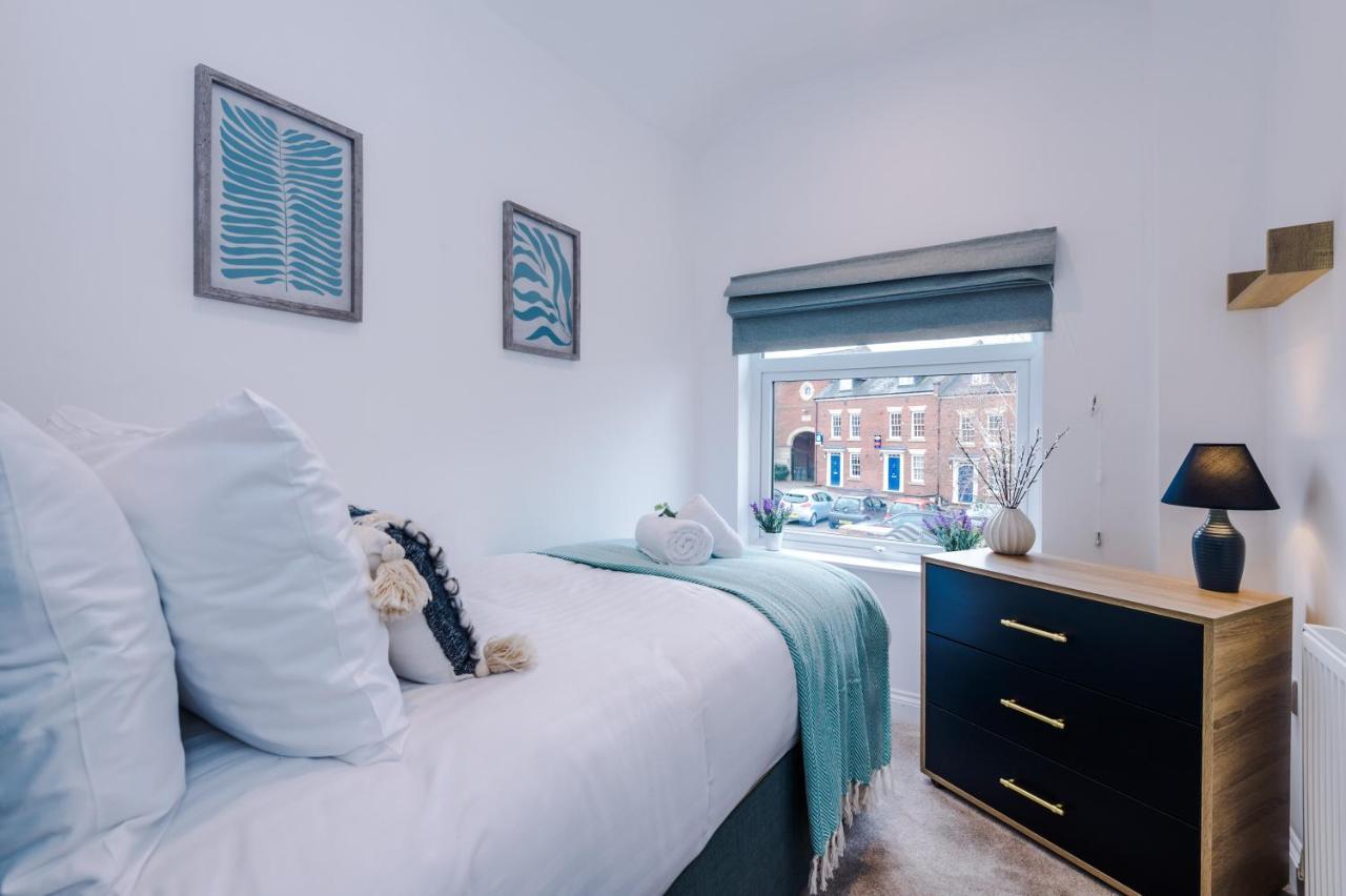 Stunning 3-Bed Home In Nantwich By 53 Degrees Property - Amazing Location, Ideal For Groups - Sleeps 6 Buitenkant foto