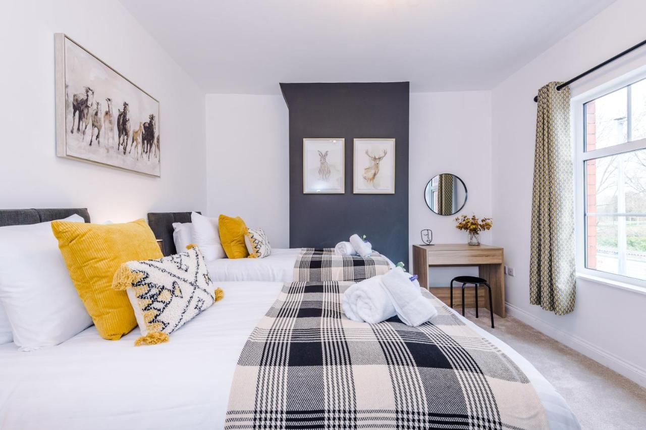 Stunning 3-Bed Home In Nantwich By 53 Degrees Property - Amazing Location, Ideal For Groups - Sleeps 6 Buitenkant foto